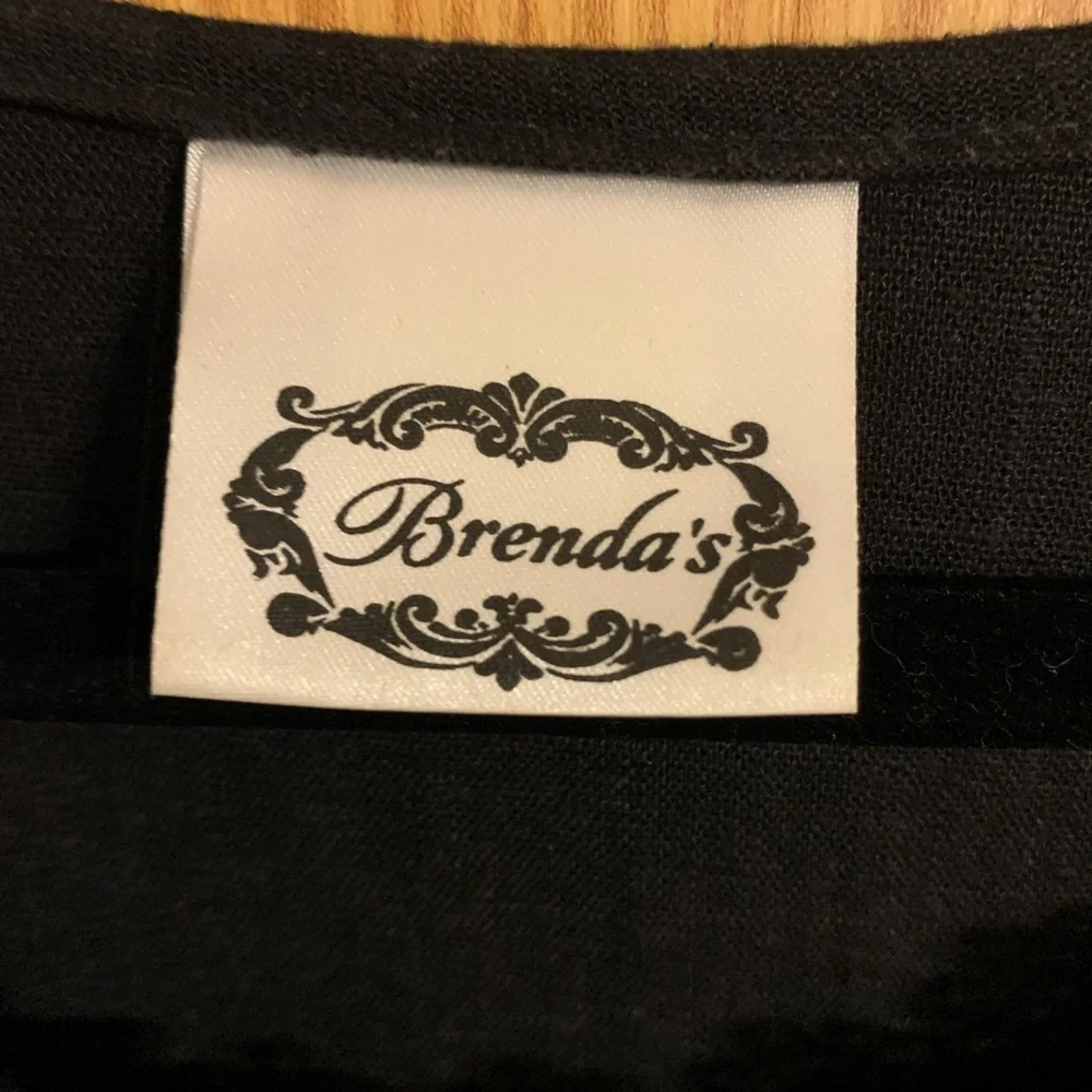 Brenda’s dress - Picture 4 of 7